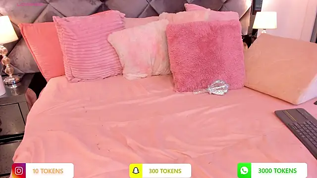 sofhiaa adaams online show from 02.17.25