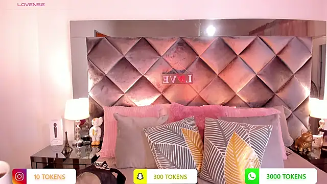 sofhiaa adaams online show from 03.14.25