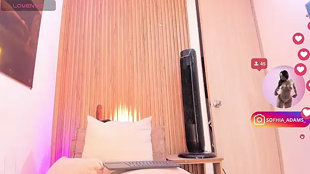 sofhiaa adaams online show from 07.25.26