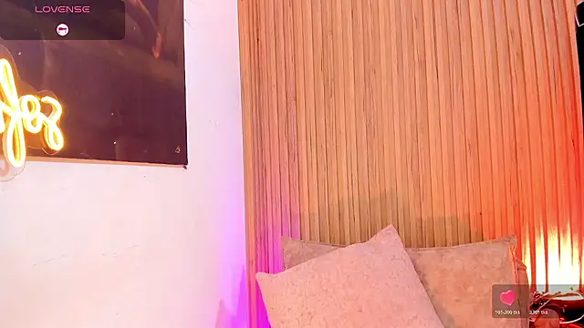 sofhiaa adaams online show from 07.29.26