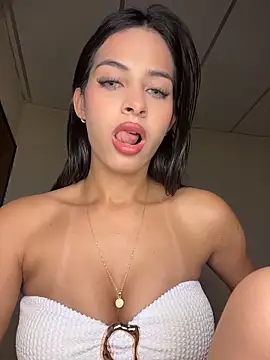 violetta-brown1 online show from 04.10.26