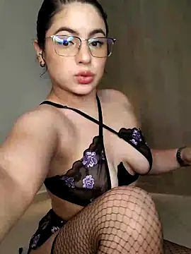 Lia Hurley online show from 03.13.26