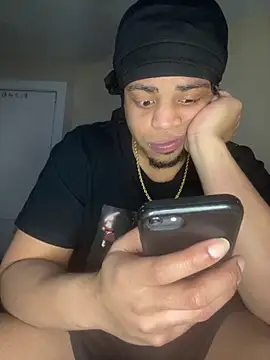 Snapshot of Elgrazonamor chatting on 02.22.25 Elgrazonamor online show from 02.22.25