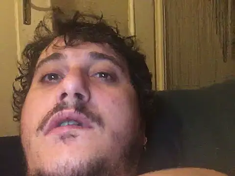 Snapshot of Daminou28 chatting on 01.08.25 Daminou28 online show from 01.08.25