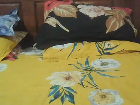 Snapshot of Nuttysub chatting on 12.01.25 Nuttysub online show from 12.01.25