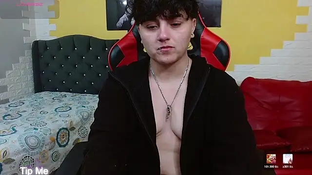 Snapshot of isabeautyx19 chatting on 02.28.26 isabeautyx19 online show from 02.28.26