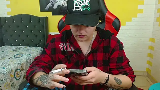 Snapshot of isabeautyx19 chatting on 03.03.26 isabeautyx19 online show from 03.03.26