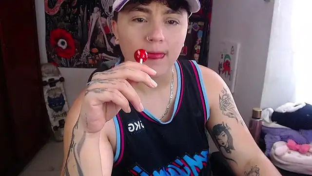 isabeautyx19 online show from 05.05.26