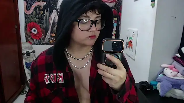 isabeautyx19 online show from 05.07.26