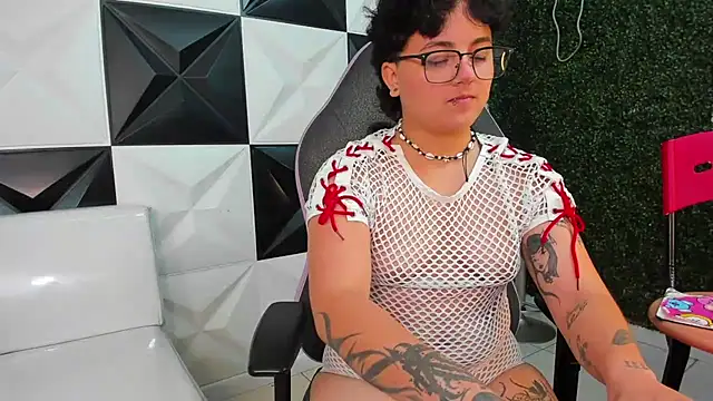 isabeautyx19 online show from 06.06.26