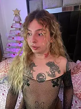 Snapshot of Bonnie_vega chatting on 12.14.24 Bonnie vega online show from 12.14.24