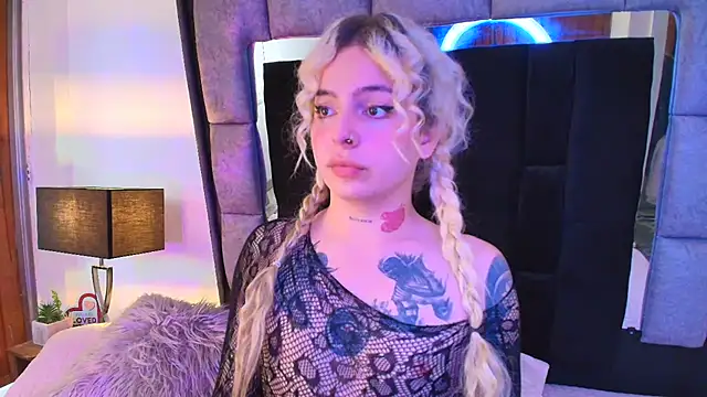 Snapshot of Bonnie_vega chatting on 03.16.25 Bonnie vega online show from 03.16.25