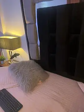 Bonnie vega online show from 10.30.25