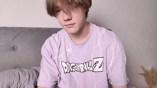 Snapshot of callmenineoneseven chatting on 10.01.25 callmenineoneseven online show from 10.01.25