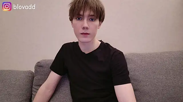 Snapshot of callmenineoneseven chatting on 02.16.26 callmenineoneseven online show from 02.16.26