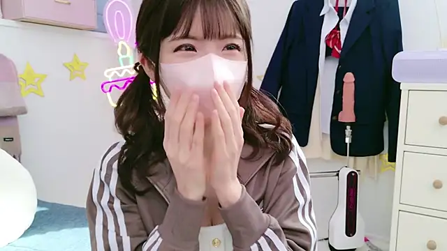 -minami- online show from 02.02.25