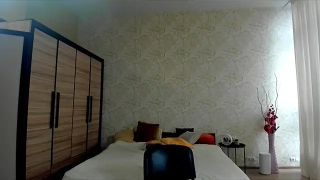 JulisSweet online show from 01.31.25