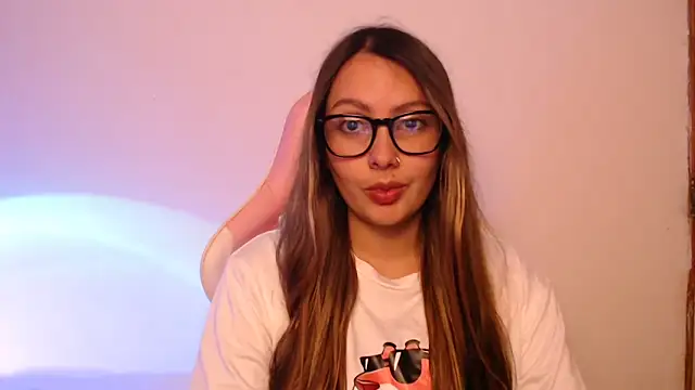 lalawhitte online show from 11.21.25