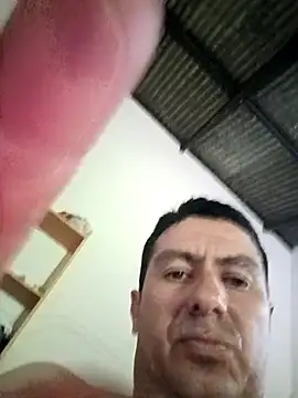 Snapshot of walwan85 chatting on 11.15.25 walwan85 online show from 11.15.25