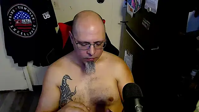 KrazyLegz online show from 02.14.26