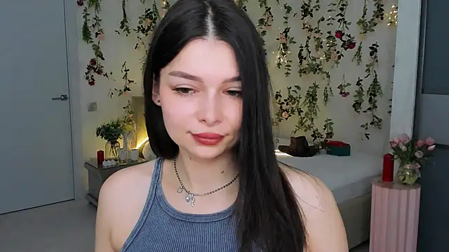 Snapshot of ContinentOfTranquility chatting on 03.18.26 ContinentOfTranquility online show from 03.18.26