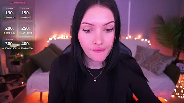 Snapshot of MilaSecrett chatting on 03.12.26 MilaSecrett online show from 03.12.26