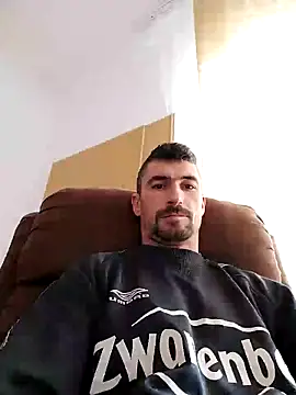 Snapshot of LOREDAN1 chatting on 12.28.24 LOREDAN1 online show from 12.28.24