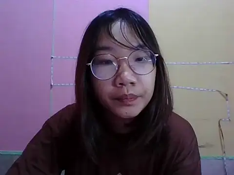 Snapshot of Nanoko chatting on 03.08.25 Nanoko online show from 03.08.25