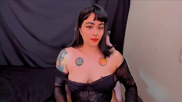 Snapshot of aiko_black93 chatting on 02.01.25 aiko black93 online show from 02.01.25