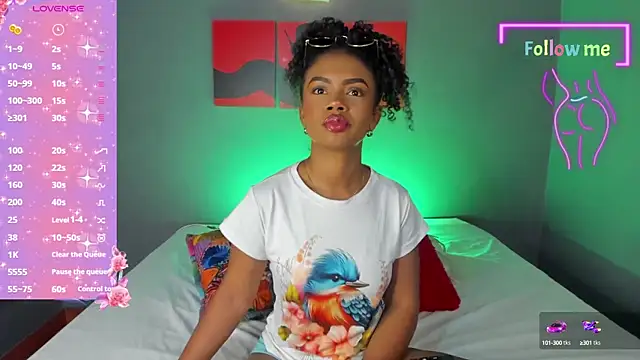 EmmaSmith06 online show from 03.06.25