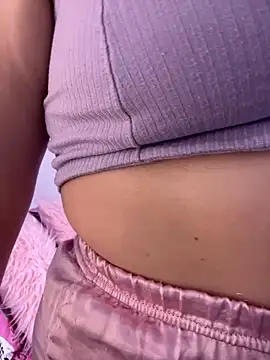 Snapshot of solecito_22 chatting on 03.01.25 solecito 22 online show from 03.01.25