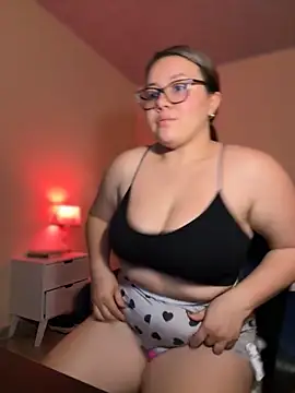 Snapshot of solecito_22 chatting on 09.24.25 solecito 22 online show from 09.24.25