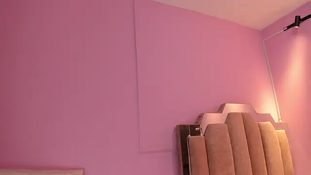 LoveQueen2 online show from 11.12.25