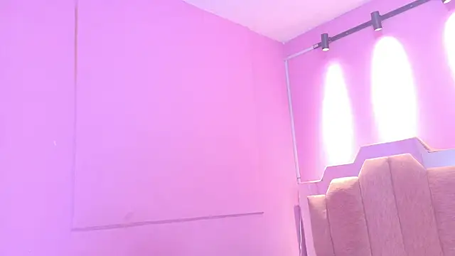 LoveQueen2 online show from 05.04.26