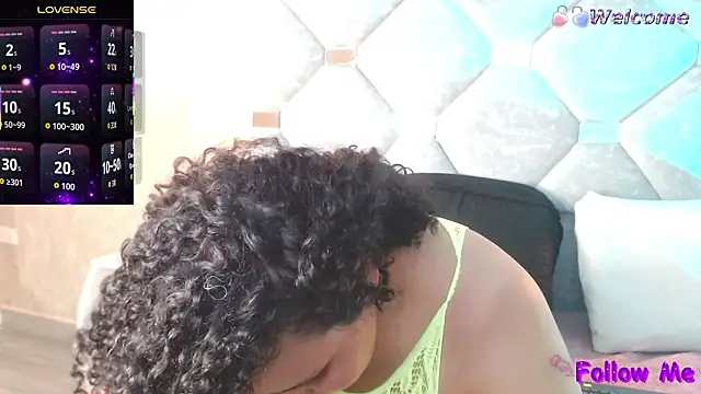 Snapshot of Danielaa_a chatting on 03.07.26 Danielaa a online show from 03.07.26