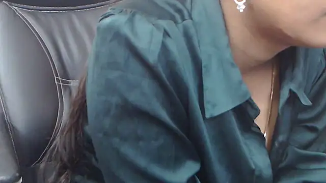 Snapshot of wildbabes chatting on 01.24.25 wildbabes online show from 01.24.25