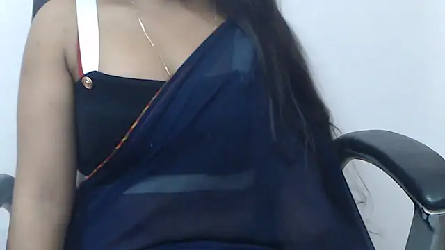 Snapshot of wildbabes chatting on 02.04.25 wildbabes online show from 02.04.25