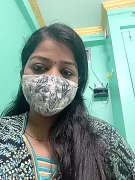 Snapshot of Monalisa_Singh chatting on 12.29.24 Monalisa Singh online show from 12.29.24