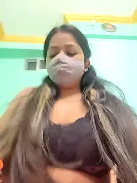 Snapshot of Monalisa_Singh chatting on 02.09.25 Monalisa Singh online show from 02.09.25