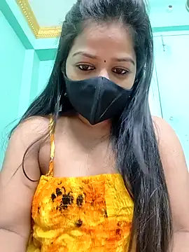 Snapshot of Monalisa_Singh chatting on 10.13.25 Monalisa Singh online show from 10.13.25