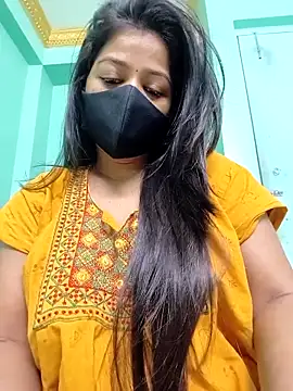 Snapshot of Monalisa_Singh chatting on 11.06.25 Monalisa Singh online show from 11.06.25