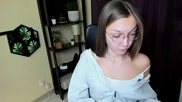 EmillyPlay online show from 01.16.25