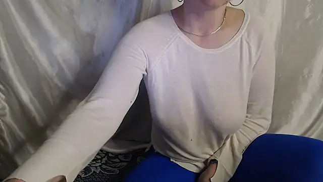 Burberrry  online show from 04.22.26