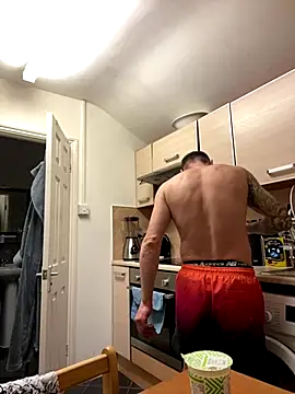 Snapshot of Yourhotboy_42 chatting on 01.05.26 Yourhotboy 42 online show from 01.05.26