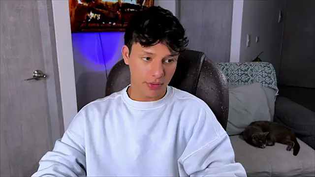 Snapshot of Alexxblue chatting on 02.18.25 Alexxblue online show from 02.18.25