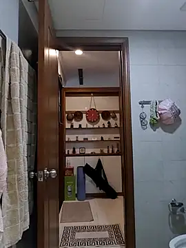 horny slavedog online show from 11.17.25