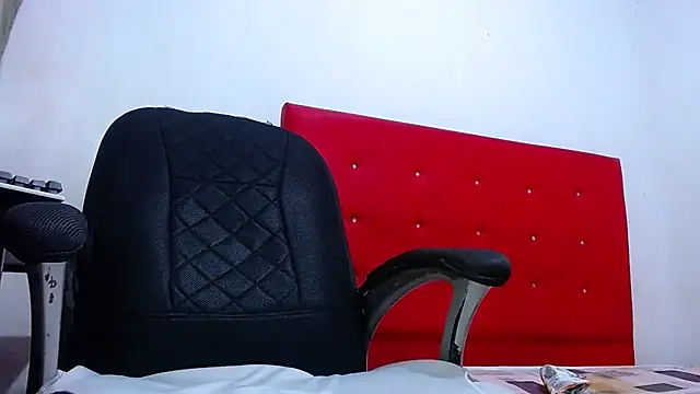 Snapshot of jarley_joker3 chatting on 11.25.25 jarley joker3 online show from 11.25.25