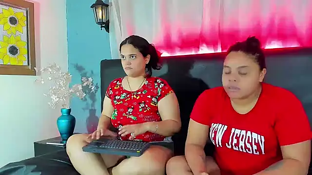 brunnette hot online show from 02.23.25