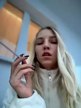 Snapshot of Adelina0001 chatting on 12.04.24 Adelina0001 online show from 12.04.24