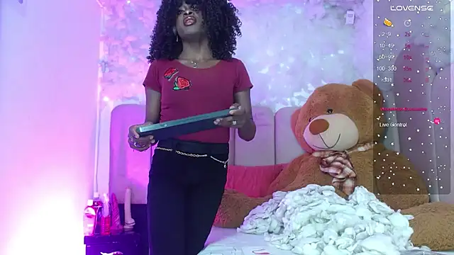 puca ebony online show from 12.04.25